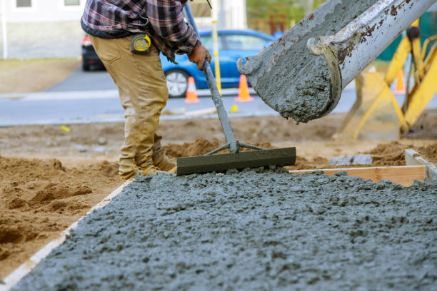 Best Commercial Concrete Contractor  in Forest Park, GA